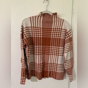 Max Studio Mock Neck Burnt Orange and White Sweater